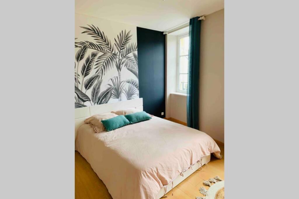 La Roseraie De L Arguenon, Appartement Charmant Centre Ville Jugon-les-Lacs Kültér fotó