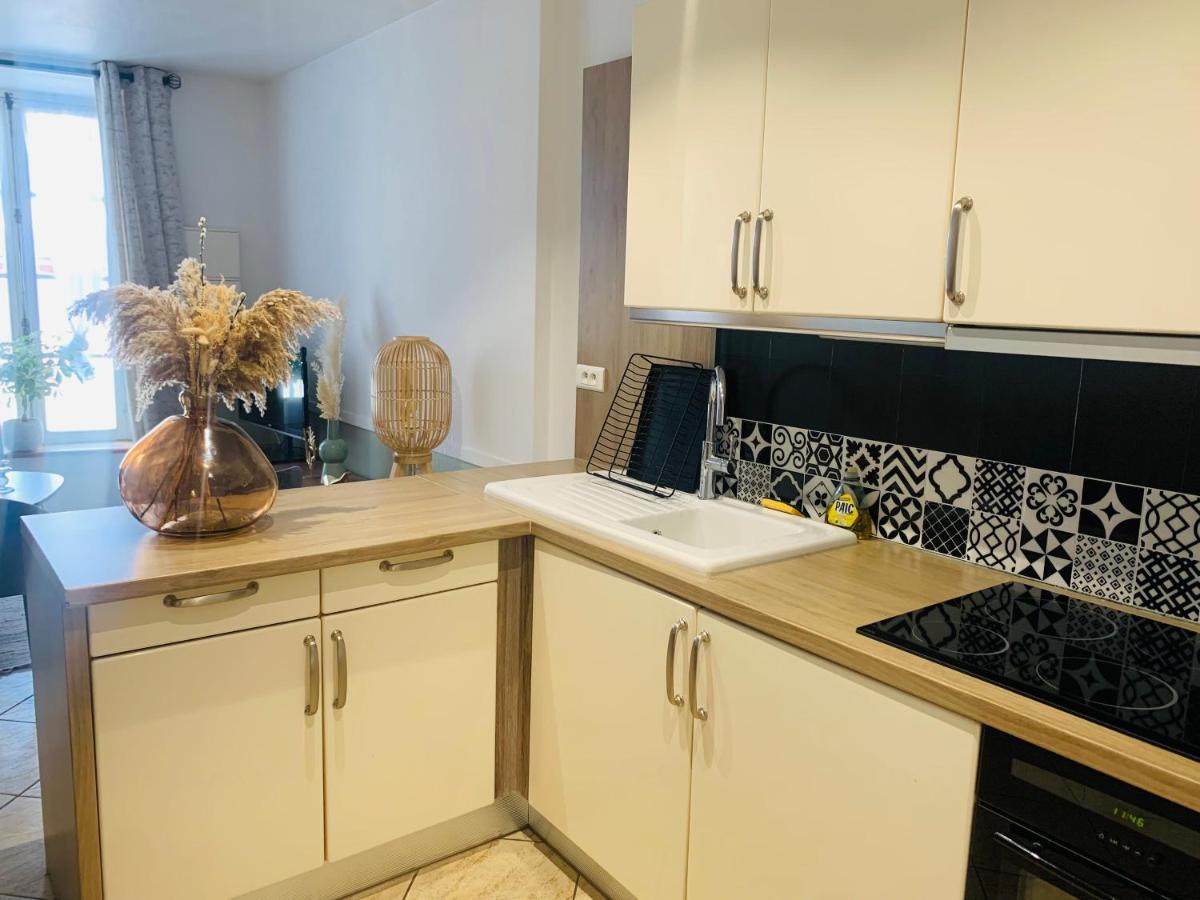 La Roseraie De L Arguenon, Appartement Charmant Centre Ville Jugon-les-Lacs Kültér fotó