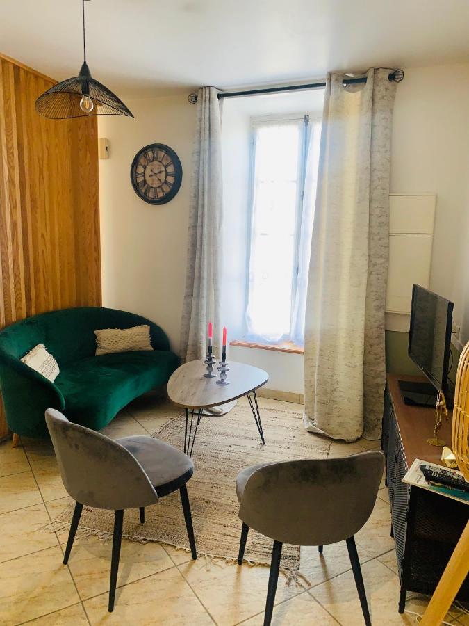 La Roseraie De L Arguenon, Appartement Charmant Centre Ville Jugon-les-Lacs Kültér fotó
